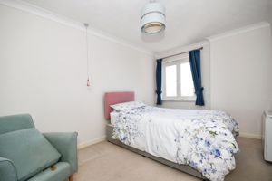 BEDROOM- click for photo gallery